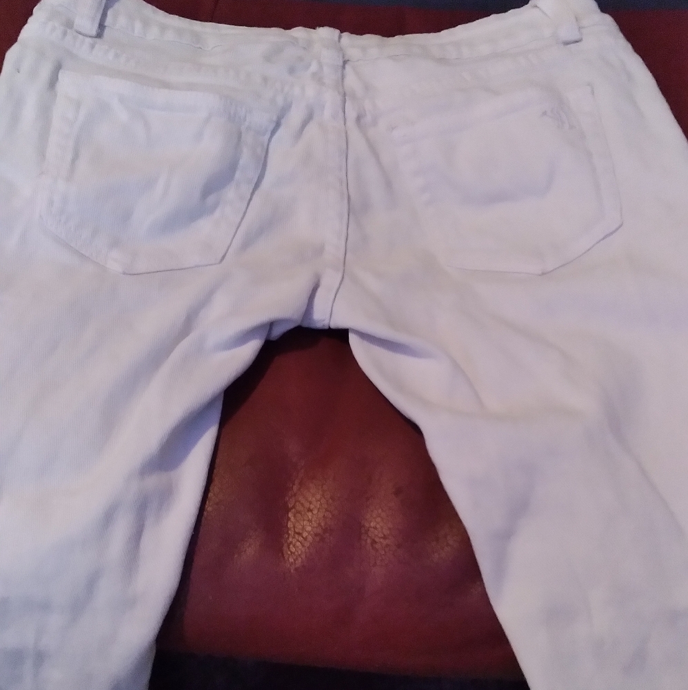 V.I.P Jean's - Picture 2 of 2